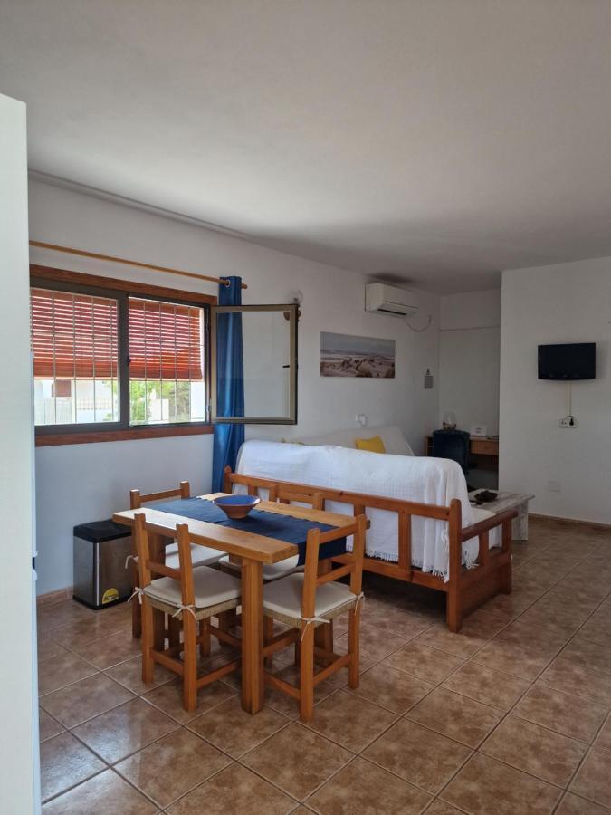Viviendas Es Carnatge, Can Mestre Playa Migjorn Luaran gambar
